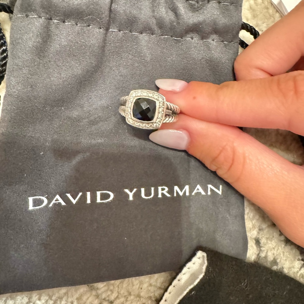 Women’s David Yurman Petite Albion Ring with Black Onyx and Diamonds - Picture 3 of 8